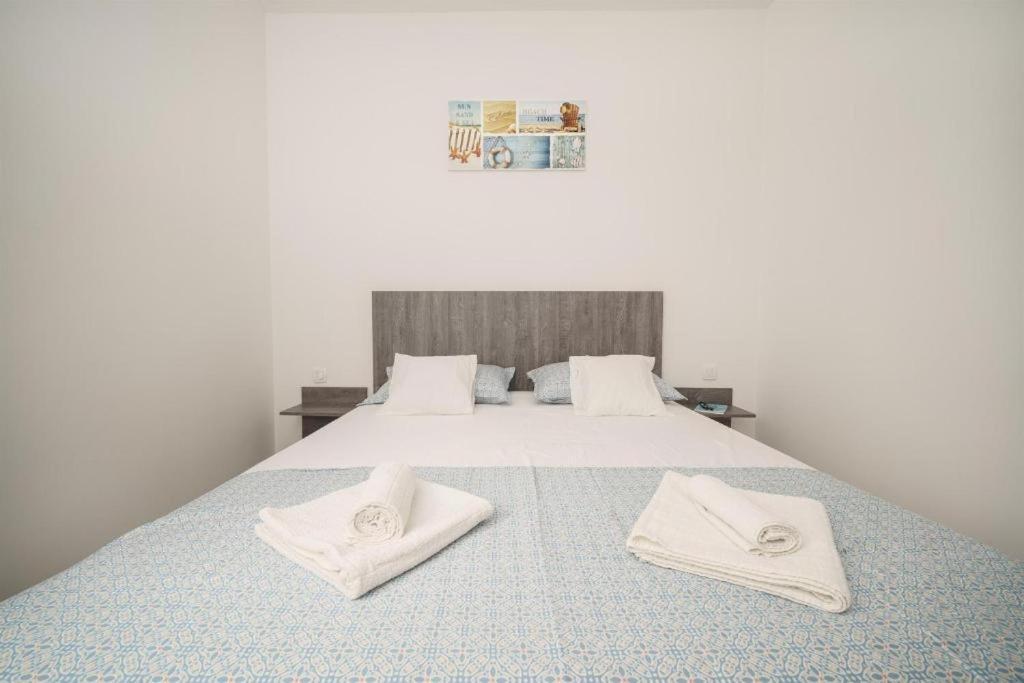 Apartments Dobrenic Vodice Bagian luar foto