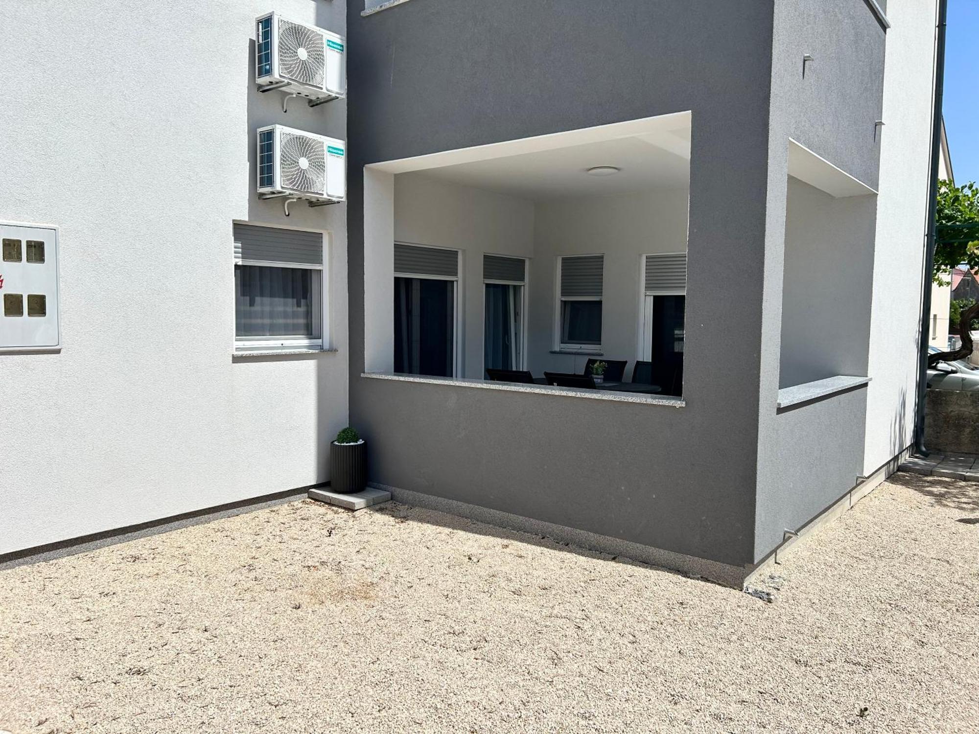 Apartments Dobrenic Vodice Bagian luar foto